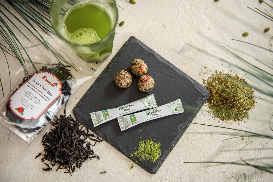 Matcha ir kita arbata