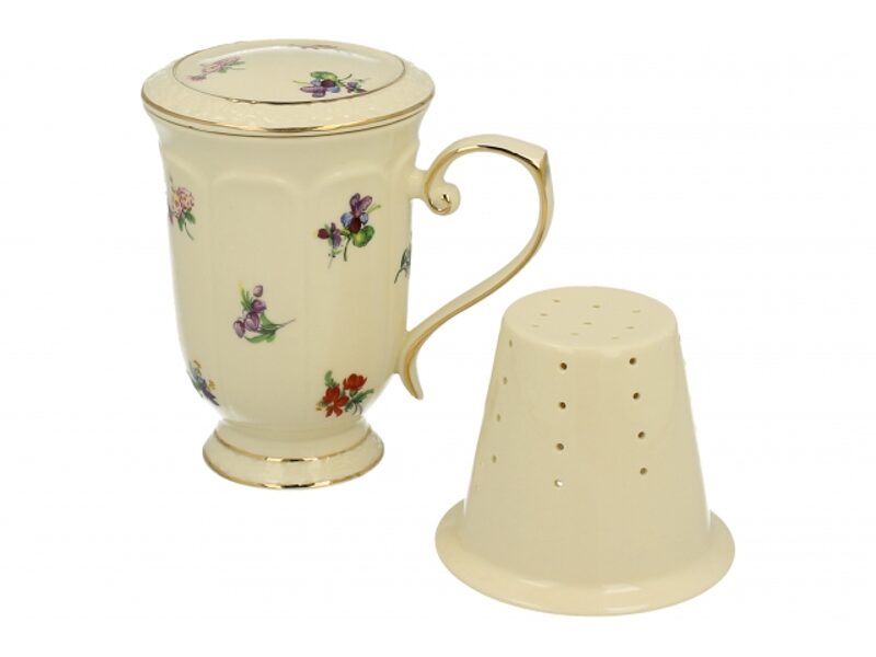 Porcelianinis puodelis su sieteliu "Elegancija"