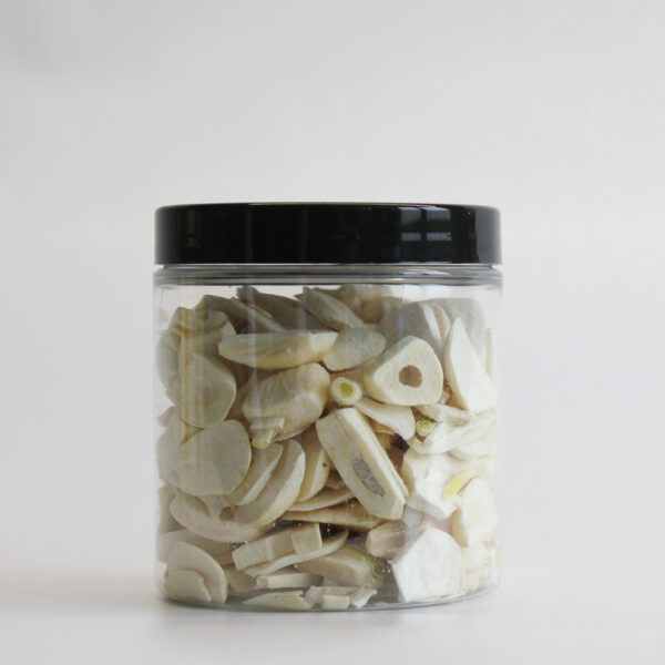 Šaltyje džiovinti česnakai